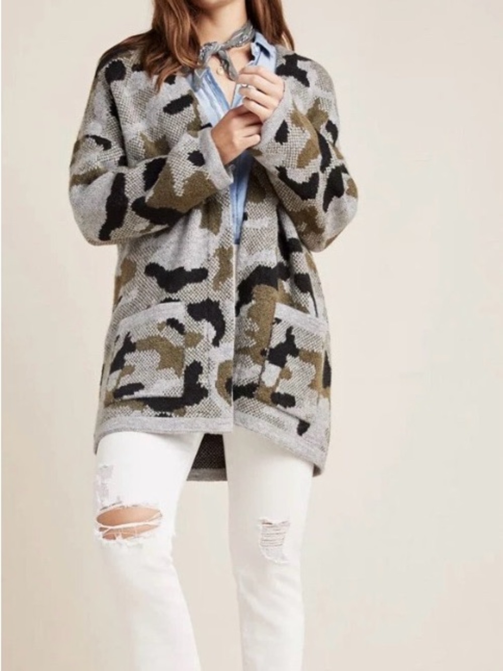 Anthropologie Vera Camo Cardigan
Sweater